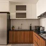 Downtown Saigon, District 1, 3 Bedroom + 2 Wc Modern Condo Near Bui Vien