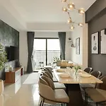 Downtown Saigon, District 1, 3 Bedroom + 2 Wc Modern Condo Near Bui Vien