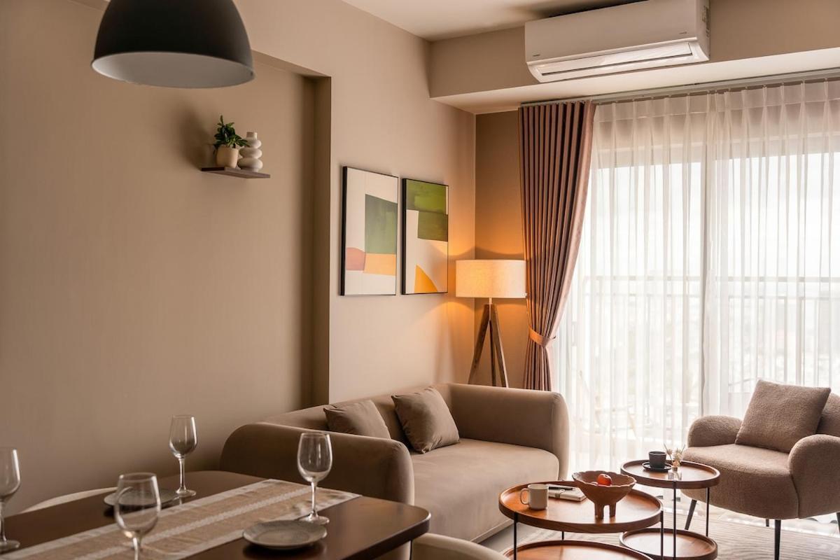Căn hộ Downtown Saigon, District 1, 3 Bedroom + 2 Wc Modern Near Bui Vien TP. Hồ Chí Minh